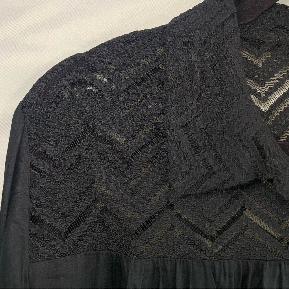 NWT Belldini Black Sheer Chevron Lace Flowy Blouse, size 2X - Picture 9 of 11